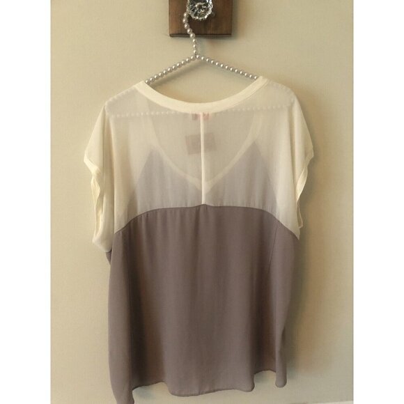 NWT SS Sis Sis Womens Size Large Tan Cream Blouse Short Sleeve - Picture 3 of 6